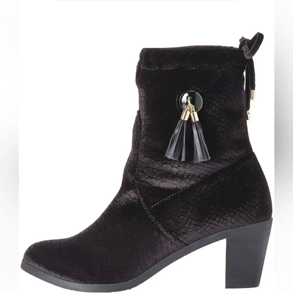 New $115 Black Faux Velvet Slouchy Sock Boot Tassle Womens 9.5 Boho Quiet Luxury